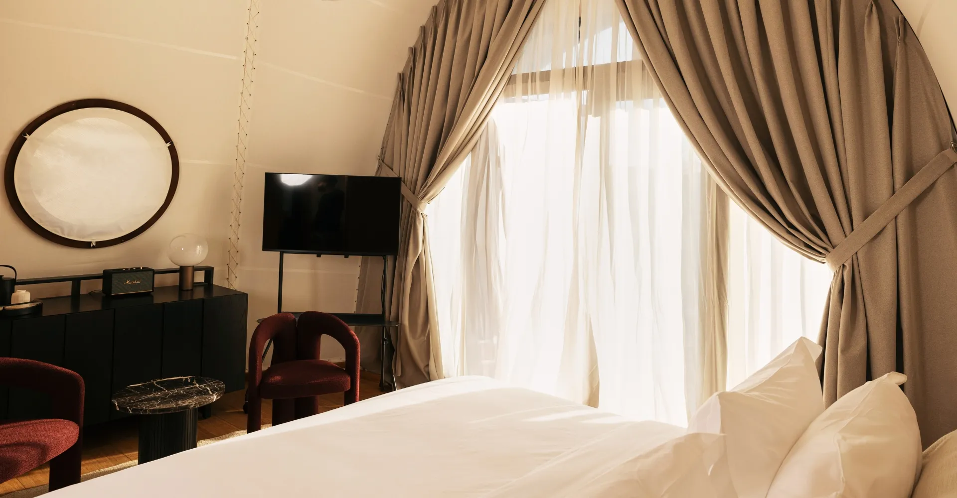 Spacious Cabanas in Athens