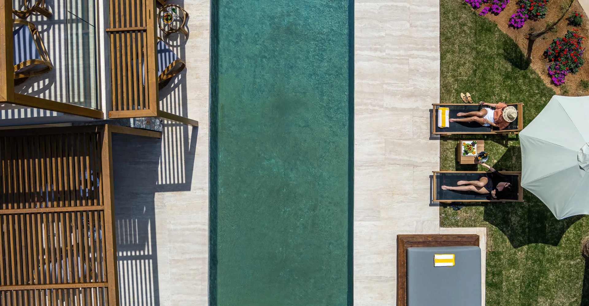 Suites with Shared Pool in Chania