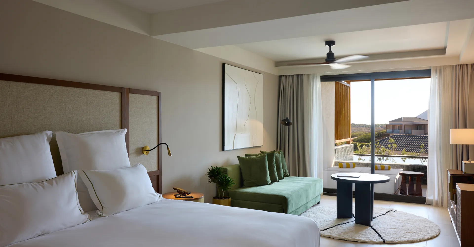 Open Plan Suite with Plunge Pool in Chania