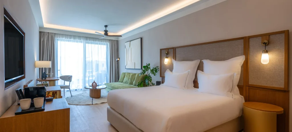 Open Plan Suite in Chania