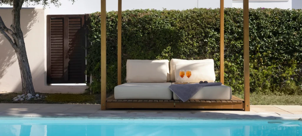 Suite with private pool