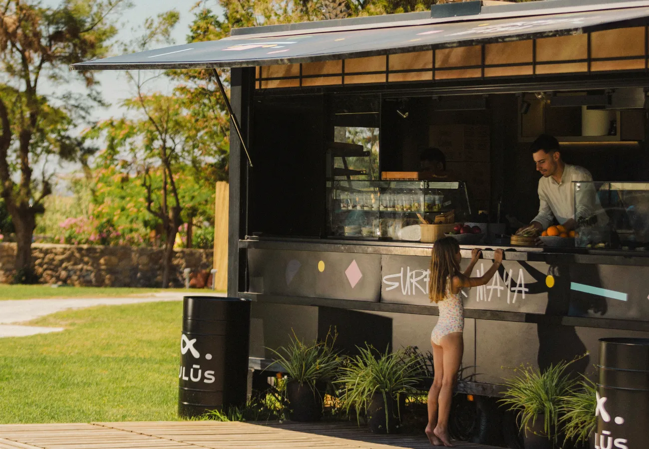 Rhodes all-inclusive hotel with premium street food