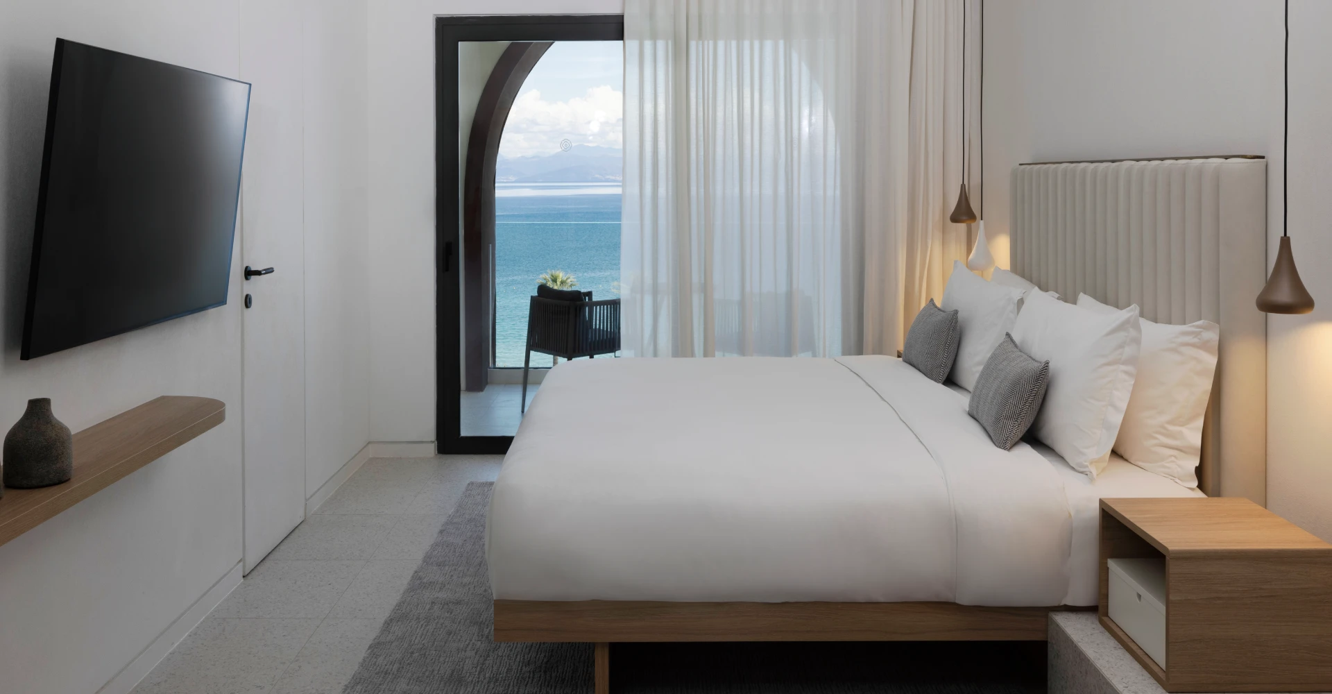 Panoramic luxury suites for couples bedroom with minimal design