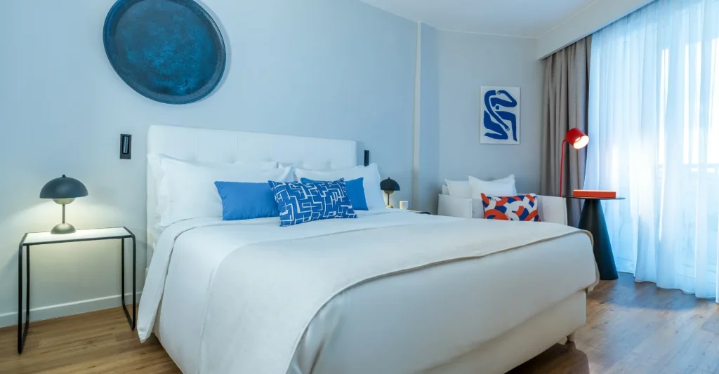 Suite pour couples à Kassandra avec lit king size