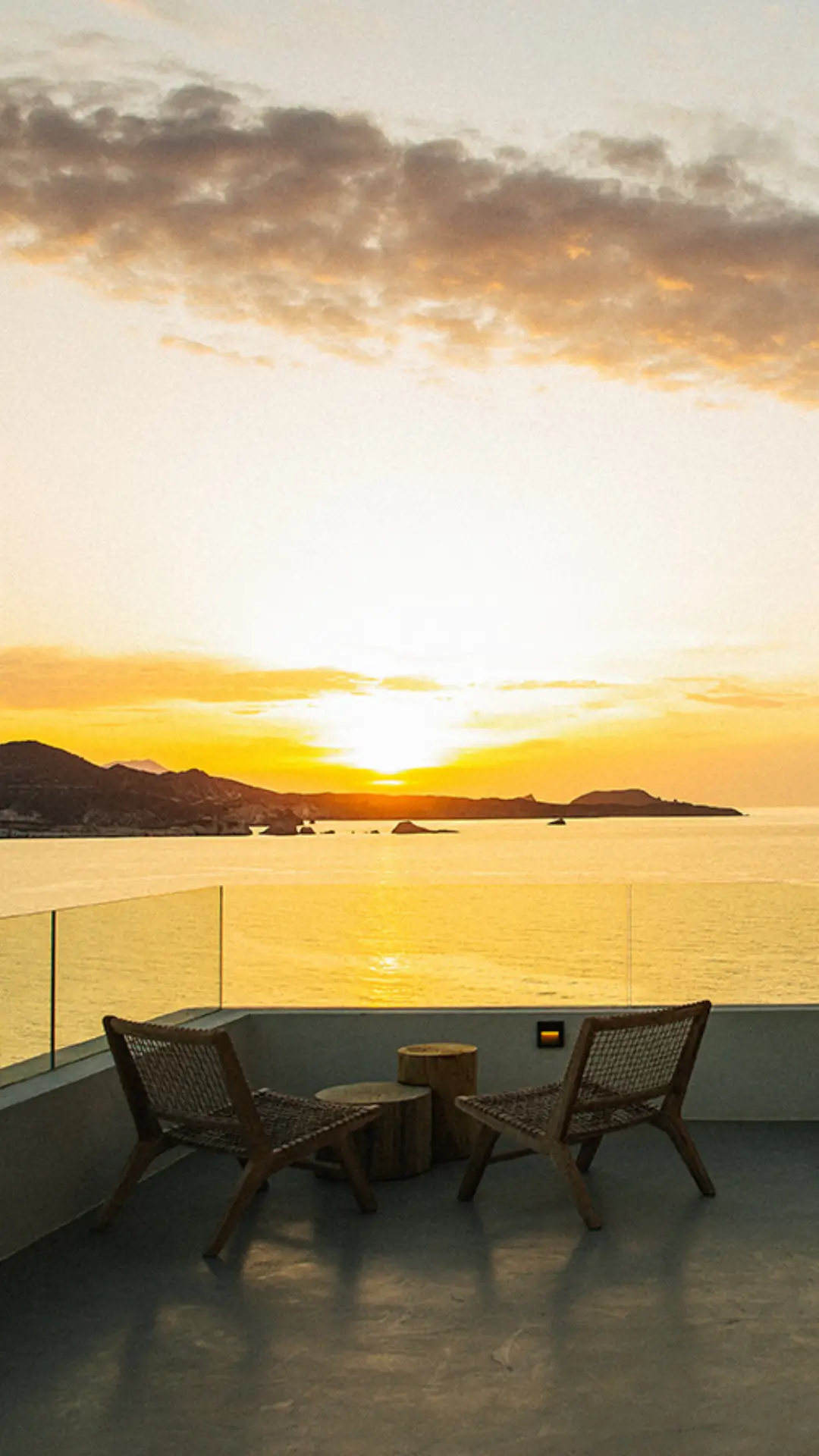 Luxury adults-only hotel in Milos