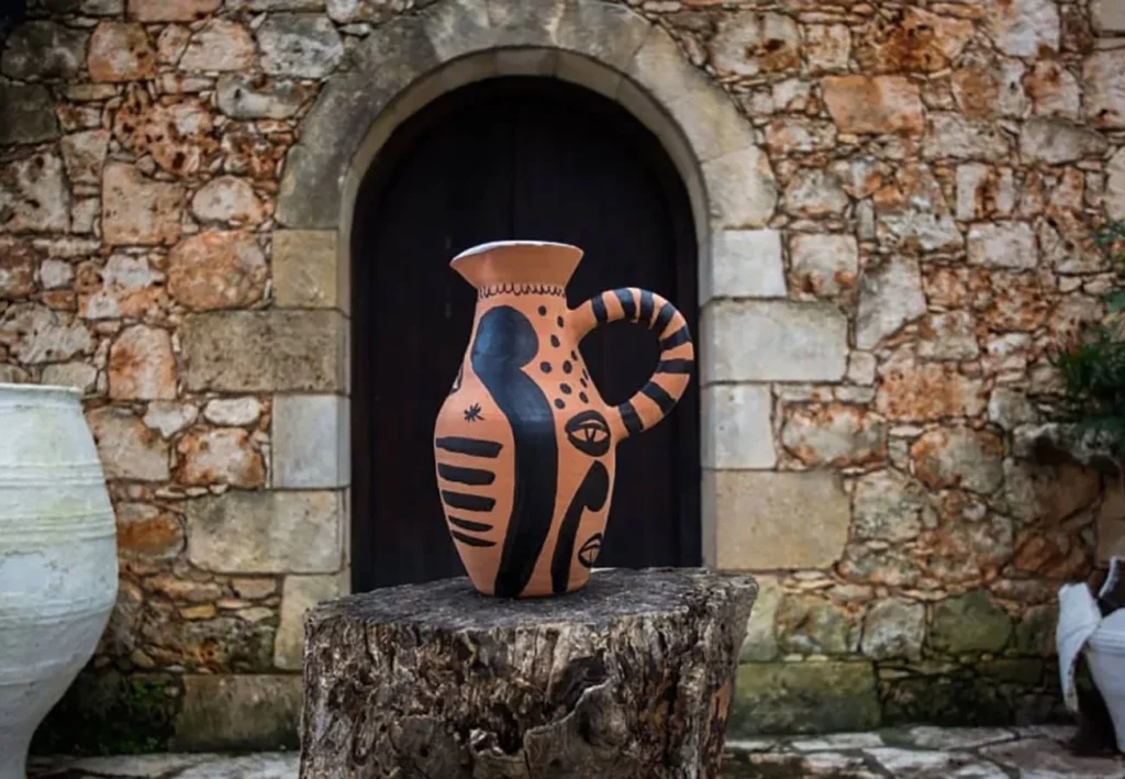 ceramic art in Crete