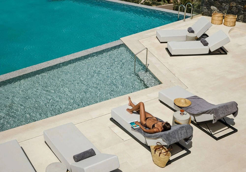 Personalized Travel Luxury: Tailor-Made Experiences Across Domes 1 Tailor-Made Experiences Across Domes