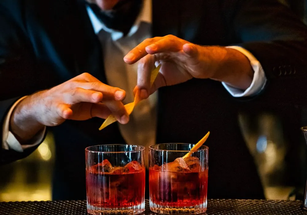 The Migratory Bar of Domes Lake Algarve_Where Mixology Takes Flight