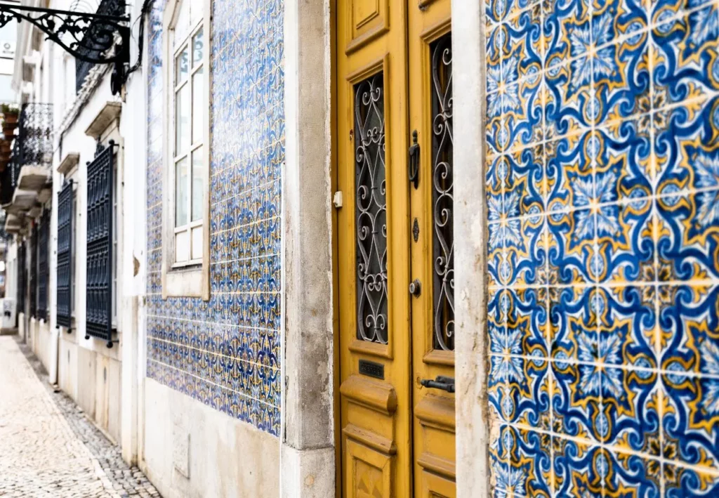 Portugal In Azulejos, Golf Balls And Negronis