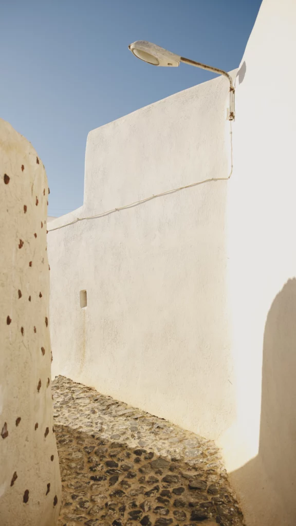 Dusking, Hushpitality And The New Santorini Luxury